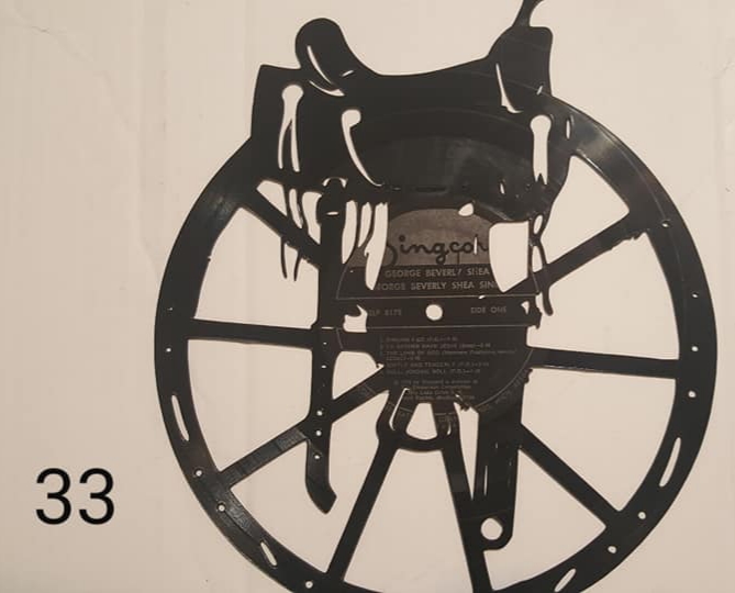 0033R - Wagonwheel With Saddle